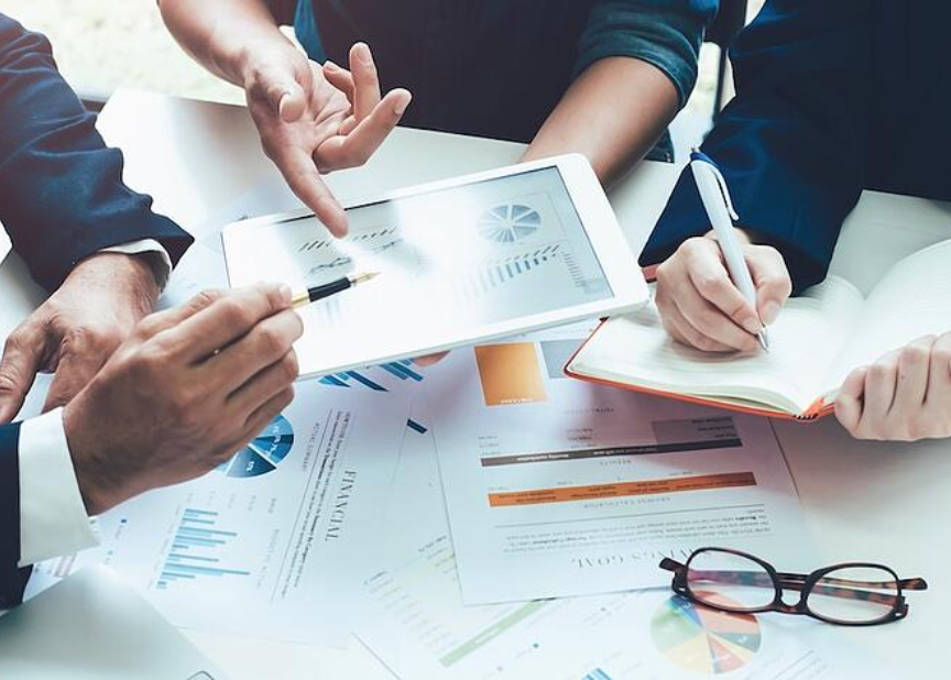 INDIVIDUAL AND BUSINESS ADVISORY & CONSULTING